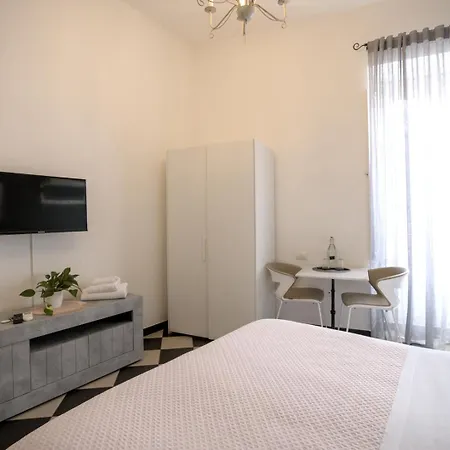 Mani Konukevi Cagliari